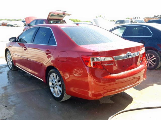 4T1BD1FK2EU131695 - 2014 TOYOTA CAMRY HYBR RED photo 3