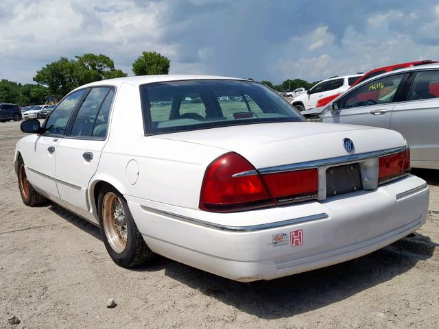 2MEFM75WXWX648166 - 1998 MERCURY GRAND MARQ WHITE photo 3