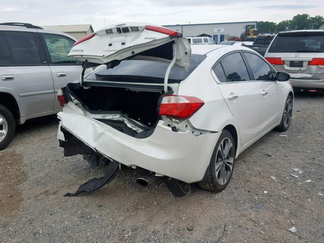 KNAFX4A85G5505415 - 2016 KIA FORTE EX WHITE photo 4