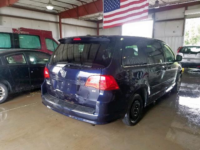 2V4RW3D13AR325068 - 2010 VOLKSWAGEN ROUTAN SE BLUE photo 4