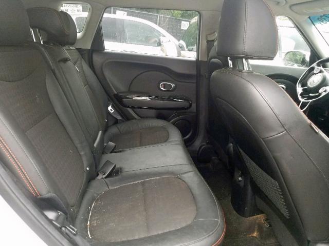 KNDJX3AA5H7481388 - 2017 KIA SOUL ! Gümüş foto 6
