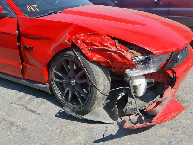 1ZVBP8CF4B5160386 - 2011 FORD MUSTANG GT RED photo 9