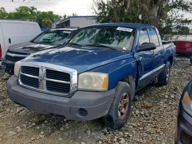 1D7HE28K85S304877 - 2005 DODGE DAKOTA QUA BLUE photo 2