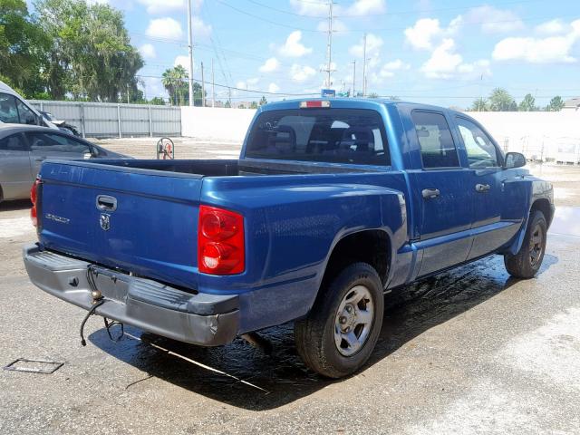 1D7HE28K85S304877 - 2005 DODGE DAKOTA QUA BLUE photo 4