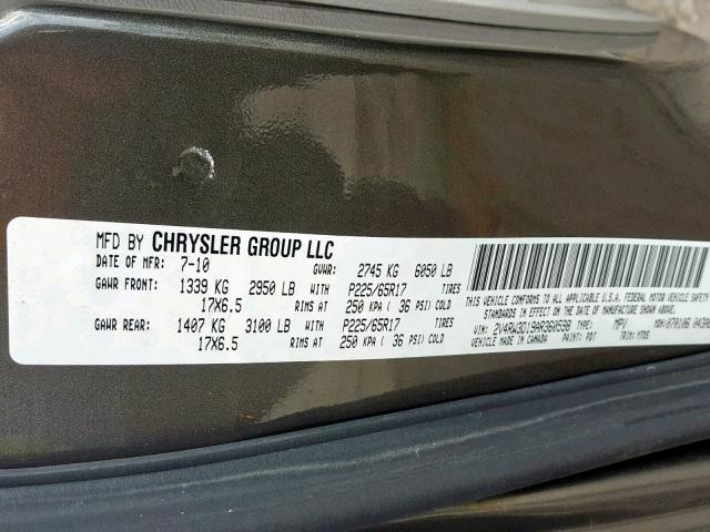 2V4RW3D19AR360598 - 2010 VOLKSWAGEN ROUTAN SE GRAY photo 10