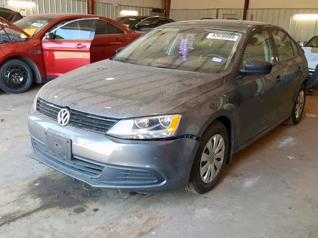 3VW2K7AJ1EM254000 - 2014 VOLKSWAGEN JETTA BASE GRAY photo 2