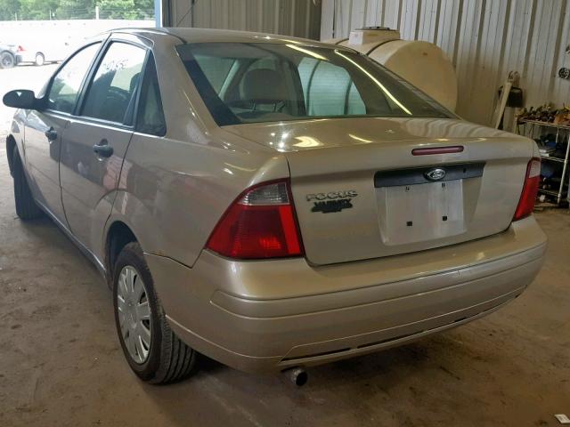 1FAFP34N17W119704 - 2007 FORD FOCUS ZX4 TAN photo 3