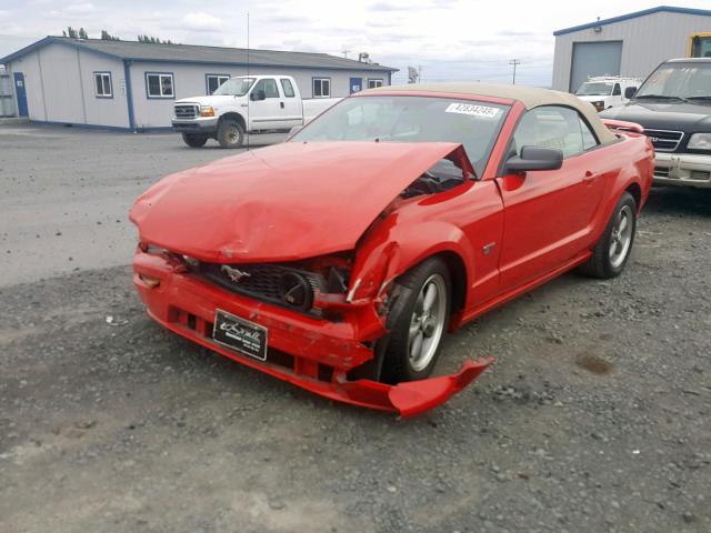 1ZVHT85H665133684 - 2006 FORD MUSTANG GT RED photo 2