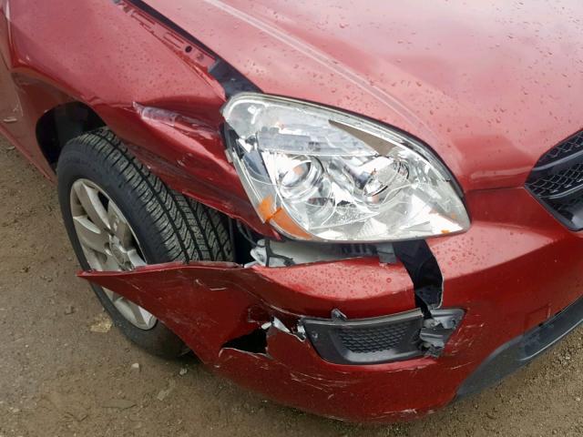 KNAFG526077044860 - 2007 KIA RONDO LX RED photo 9