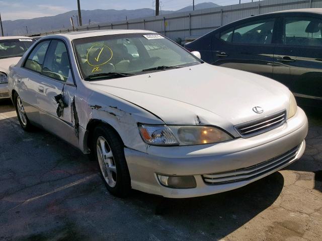 JT8BF28G515104684 - 2001 LEXUS ES 300 WHITE photo 1