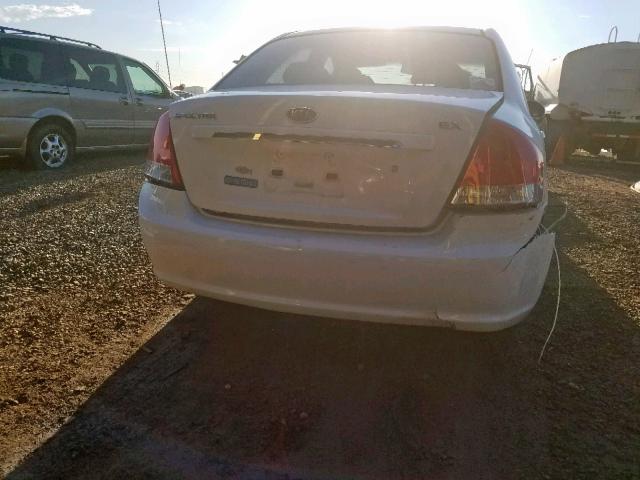 KNAFE122775475915 - 2007 KIA SPECTRA EX WHITE photo 9