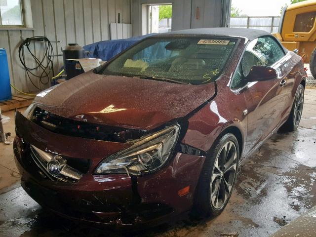 W04WH3N50JG095798 - 2018 BUICK CASCADA PR MAROON photo 2