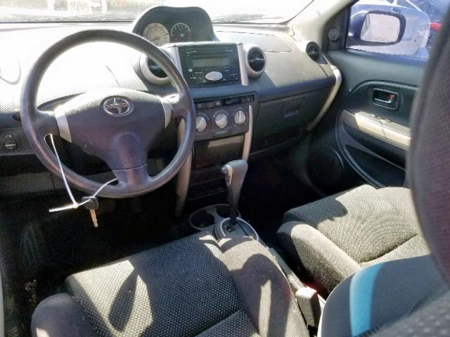 JTKKT624850119546 - 2005 TOYOTA SCION XA SILVER photo 9