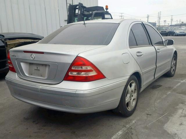 WDBRF61J82F136763 - 2002 MERCEDES-BENZ C 240 SILVER photo 4