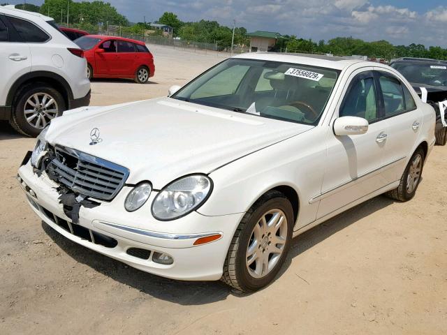 WDBUF56J66A795859 - 2006 MERCEDES-BENZ E 350 WHITE photo 2