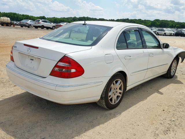 WDBUF56J66A795859 - 2006 MERCEDES-BENZ E 350 WHITE photo 4