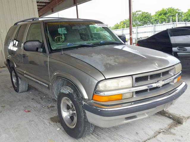 1GNCS13W5X2126020 - 1999 CHEVROLET BLAZER GRAY photo 1