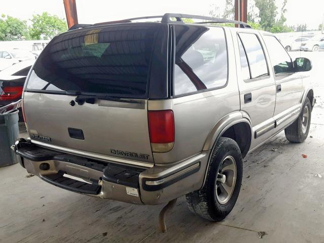 1GNCS13W5X2126020 - 1999 CHEVROLET BLAZER GRAY photo 4