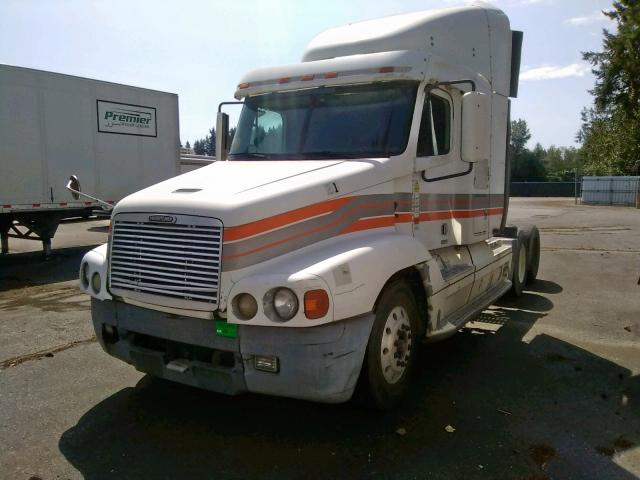 1FUYSWEB0WP946876 - 1998 FREIGHTLINER CONVENTION WHITE photo 2