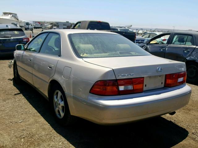 JT8BF28G3X0209648 - 1999 LEXUS ES 300 TAN photo 3