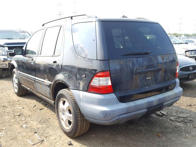 4JGAB54E22A320382 - 2002 MERCEDES-BENZ ML 320 BLACK photo 3