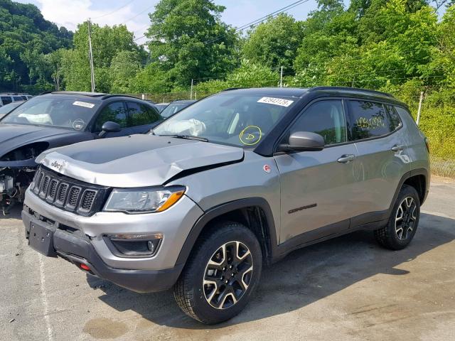 3C4NJDDB2KT722467 - 2019 JEEP COMPASS TR SILVER photo 2