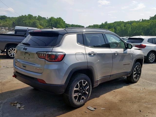 3C4NJDDB2KT722467 - 2019 JEEP COMPASS TR SILVER photo 4