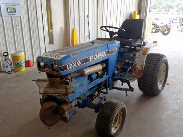 UC24510 - 1991 FORD TRACTOR BLUE photo 2