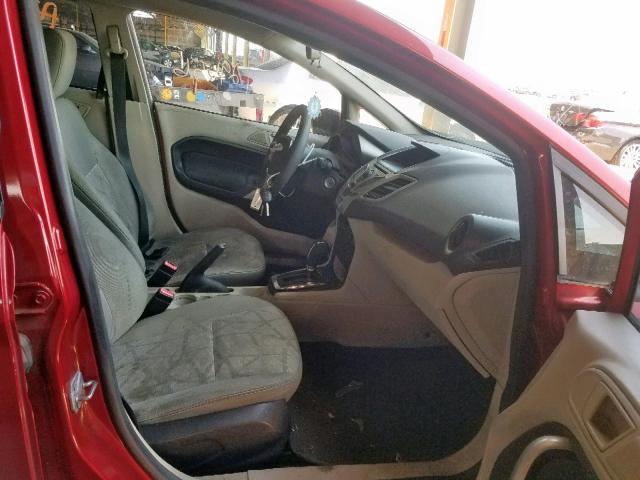 3FADP4BJ9BM148793 - 2011 FORD FIESTA SE RED photo 5