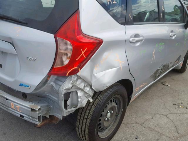 3N1CE2CP9GL399848 - 2016 NISSAN VERSA NOTE SILVER photo 9