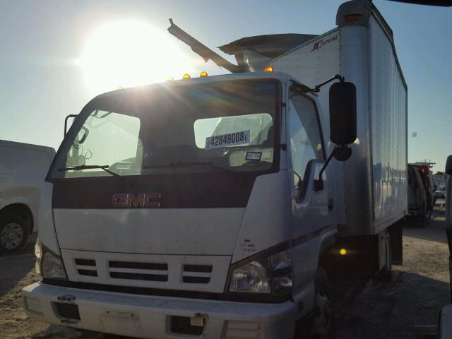 4KDB4B1U37J801600 - 2007 GMC W3500 W350 WHITE photo 2