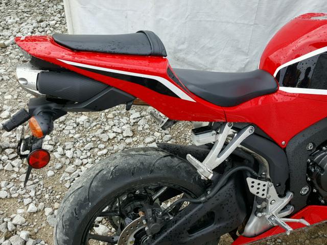 JH2PC40J1K400572 - 2019 HONDA CBR600 RA RED photo 6