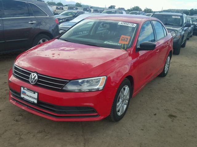 3VW2K7AJ4FM213460 - 2015 VOLKSWAGEN JETTA BASE RED photo 2