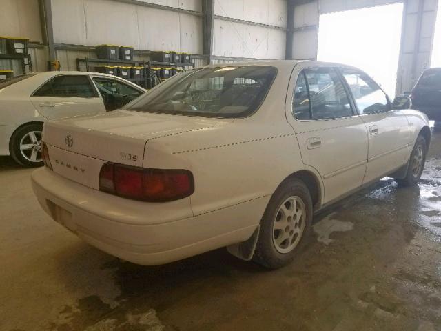 JT2BG12K6T0389720 - 1996 TOYOTA CAMRY DX WHITE photo 4