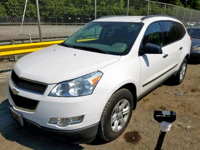 1GNLREED8AS111484 - 2010 CHEVROLET TRAVERSE L WHITE photo 2