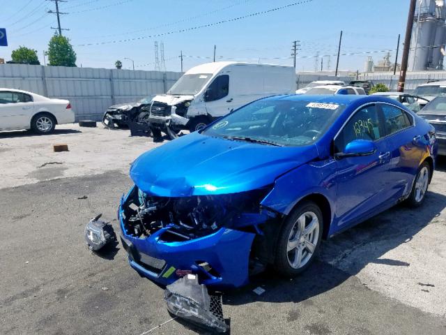 1G1RC6S54JU116668 - 2018 CHEVROLET VOLT LT BLUE photo 2