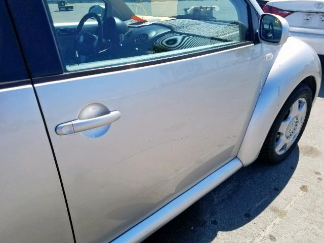 3VWCD21C01M406720 - 2001 VOLKSWAGEN NEW BEETLE فضي صورة 9