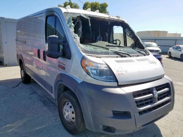 3C6TRVAG6JE122678 - 2018 RAM PROMASTER 银色 照片 1