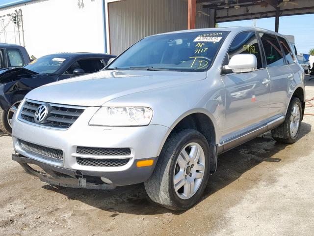 WVGMM77L15D060170 - 2005 VOLKSWAGEN TOUAREG 4. SILVER photo 2