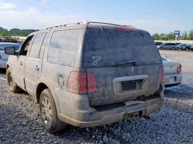 5LMFU28R24LJ29268 - 2004 LINCOLN NAVIGATOR შავი ფოტო 3