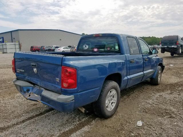 1D7HE48N85S261860 - 2005 DODGE DAKOTA QUA BLUE photo 4