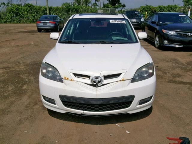 JM1BK343981846139 - 2008 MAZDA 3 HATCHBAC WHITE photo 9