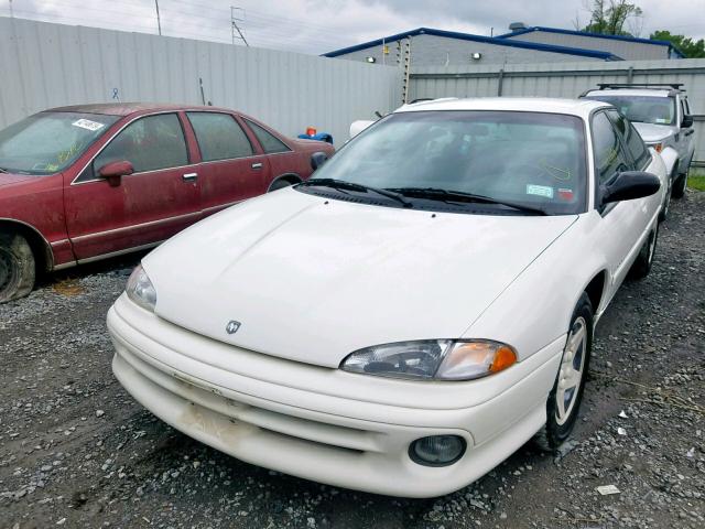 2B3HD46F4TH300152 - 1996 DODGE INTREPID WHITE photo 2