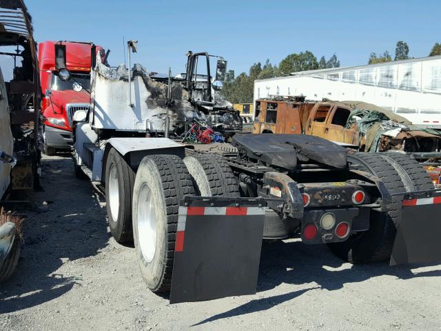 1FUYDZYB5XDB58513 - 1999 FREIGHTLINER CONVENTION WHITE photo 3