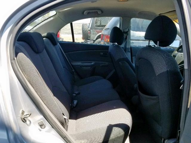 KNADE123866080912 - 2006 KIA RIO SILVER photo 6