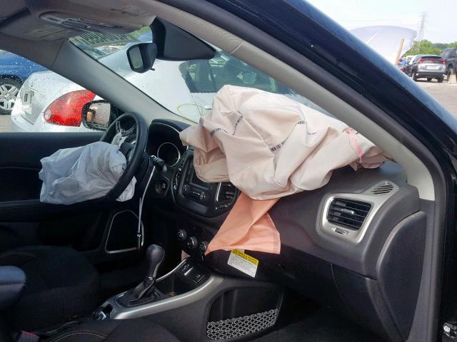 3C4NJCAB6HT597934 - 2017 JEEP COMPASS SP შავი ფოტო 5