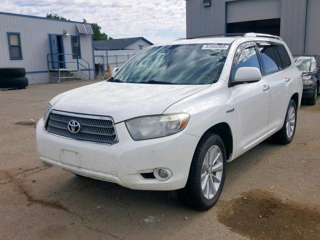 JTEEW44A282000768 - 2008 TOYOTA HIGHLANDER WHITE photo 2