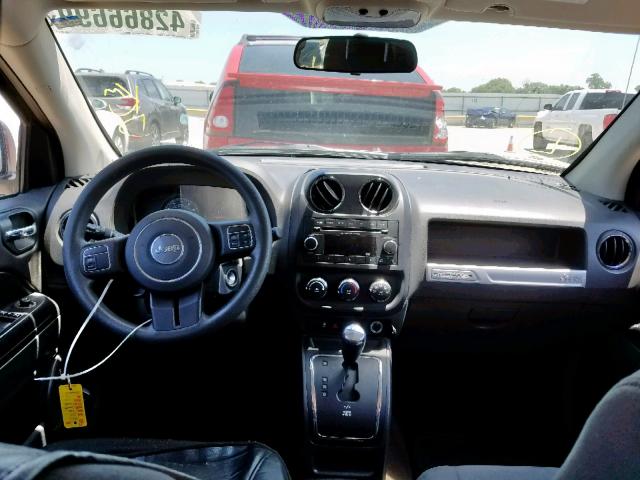 1C4NJCBA4FD397210 - 2015 JEEP COMPASS SP ვერცხლისფერი ფოტო 9