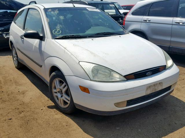 3FAFP3139YR136290 - 2000 FORD FOCUS ZX3 WHITE photo 1