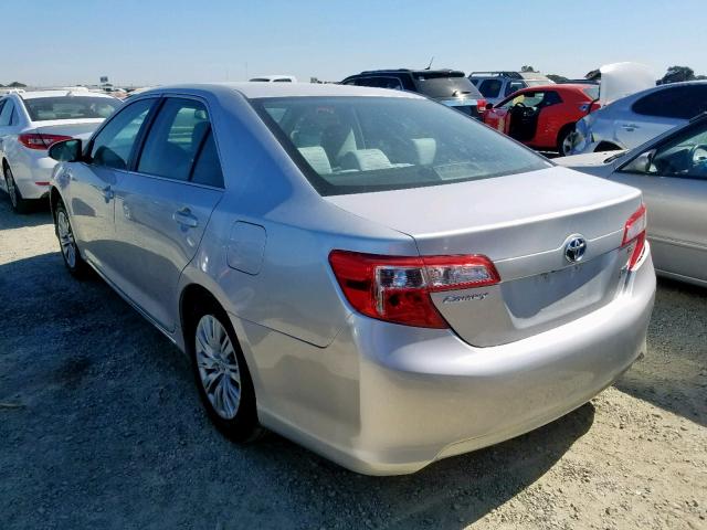 4T1BD1FKXDU065766 - 2013 TOYOTA CAMRY HYBR SILVER photo 3